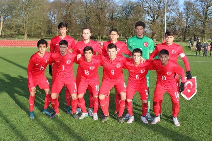 MİLLİ GURURUMUZ ÖZGÜR’ DEN İNGİLTERE ‘YE GOL !