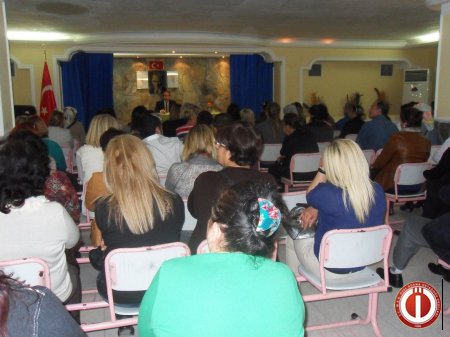 2011-2012 Öğretim yılı 2.dönem veli toplantısı yapıldı.(4 Nisan 2012)